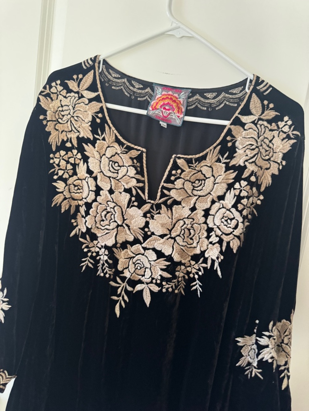 Johnny Was Women's Black V-Neck 3/4 Sleeve Olenna Embroidered Tunic Size XXL - Picture 3 of 6